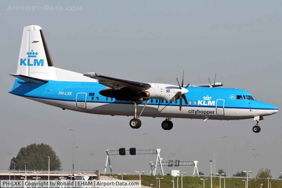 PH-LXK, 1993 Fokker 50 C/N 20271, at spl
