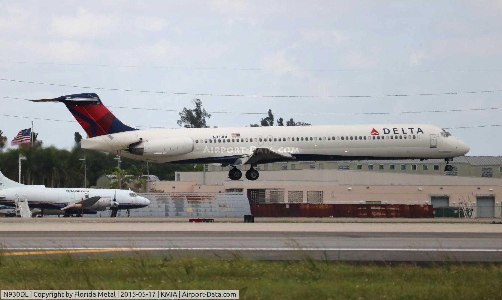 N930DL, 1988 McDonnell Douglas MD-88 C/N 49717, MIA spotting 2015