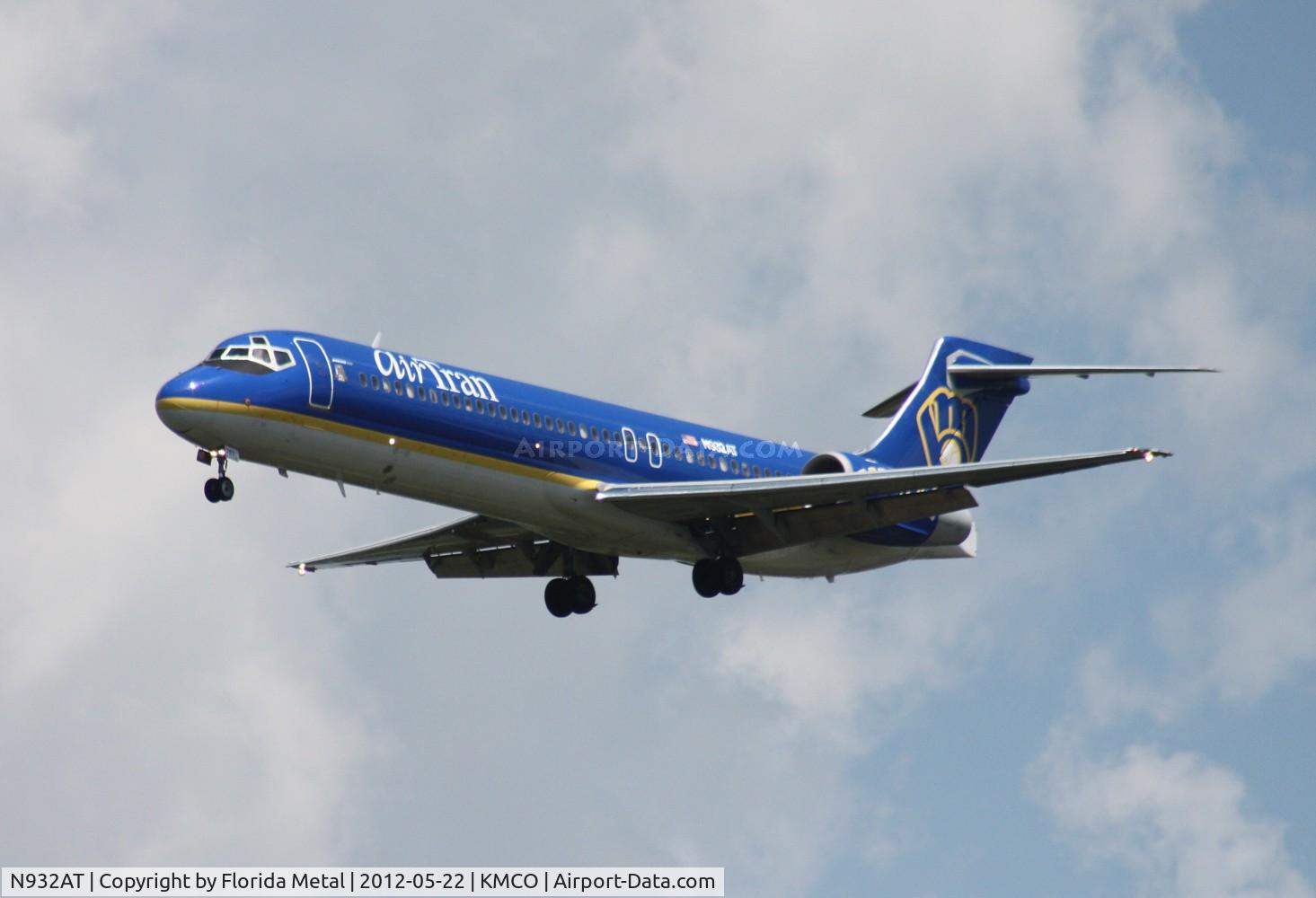 N932AT, 2000 Boeing 717-200 C/N 55073, MCO spotting 2012