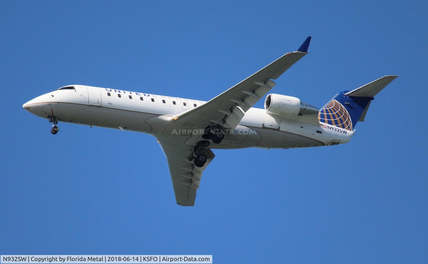 N932SW, 2002 Bombardier CRJ-200LR (CL-600-2B19) C/N 7714, SFO spotting 2018