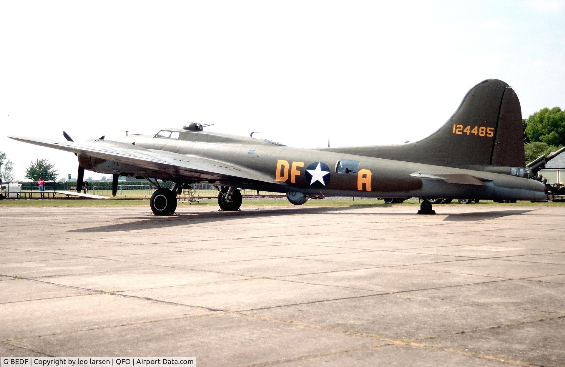 G-BEDF, 1944 Boeing B-17G Flying Fortress C/N 8693, Duxford 22.5.1995