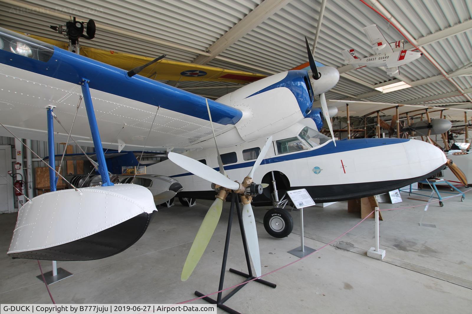 G-DUCK, 1942 Grumman G-44 Widgeon C/N 1218, at Biscarosse Museum, peint NC28679