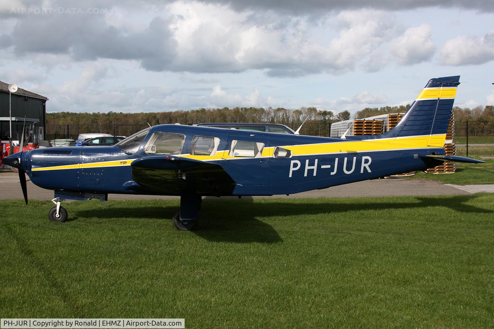 PH-JUR, 1982 Piper PA-32R-301T Turbo Saratoga C/N 32R-8229033, at ehmz
