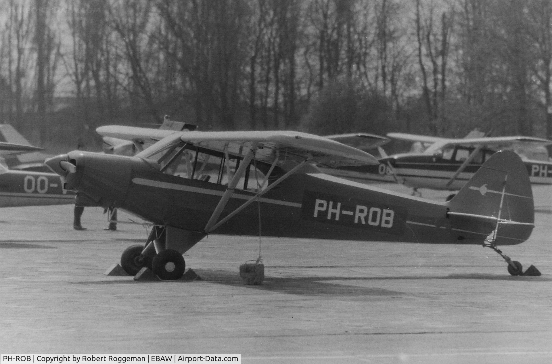 PH-ROB, 1963 Piper PA-18-150 Super Cub C/N 18-7910, MID 1960's.