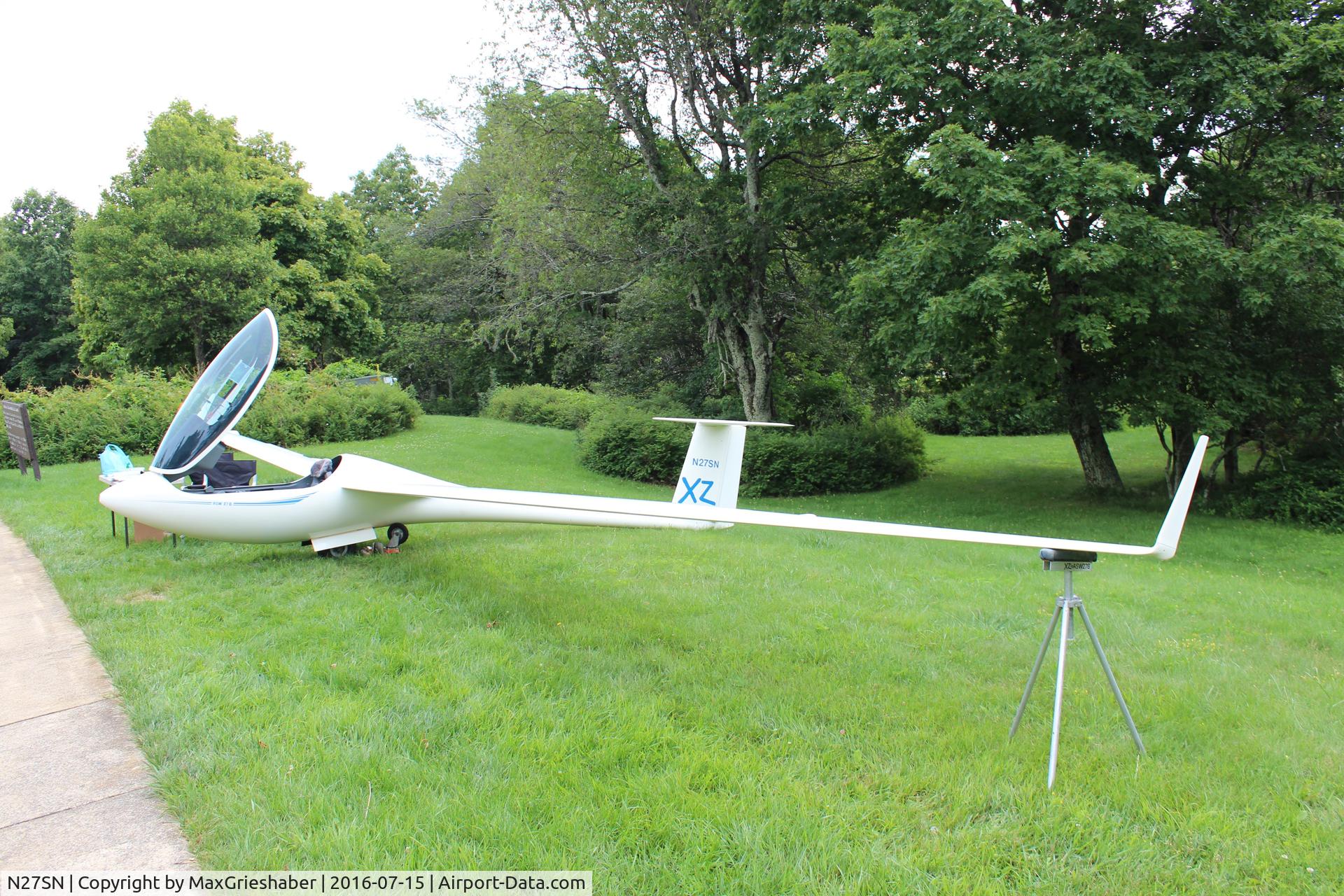 N27SN, Schleicher ASW-27 C/N 27206, N27SN at Shenandoah National Park
