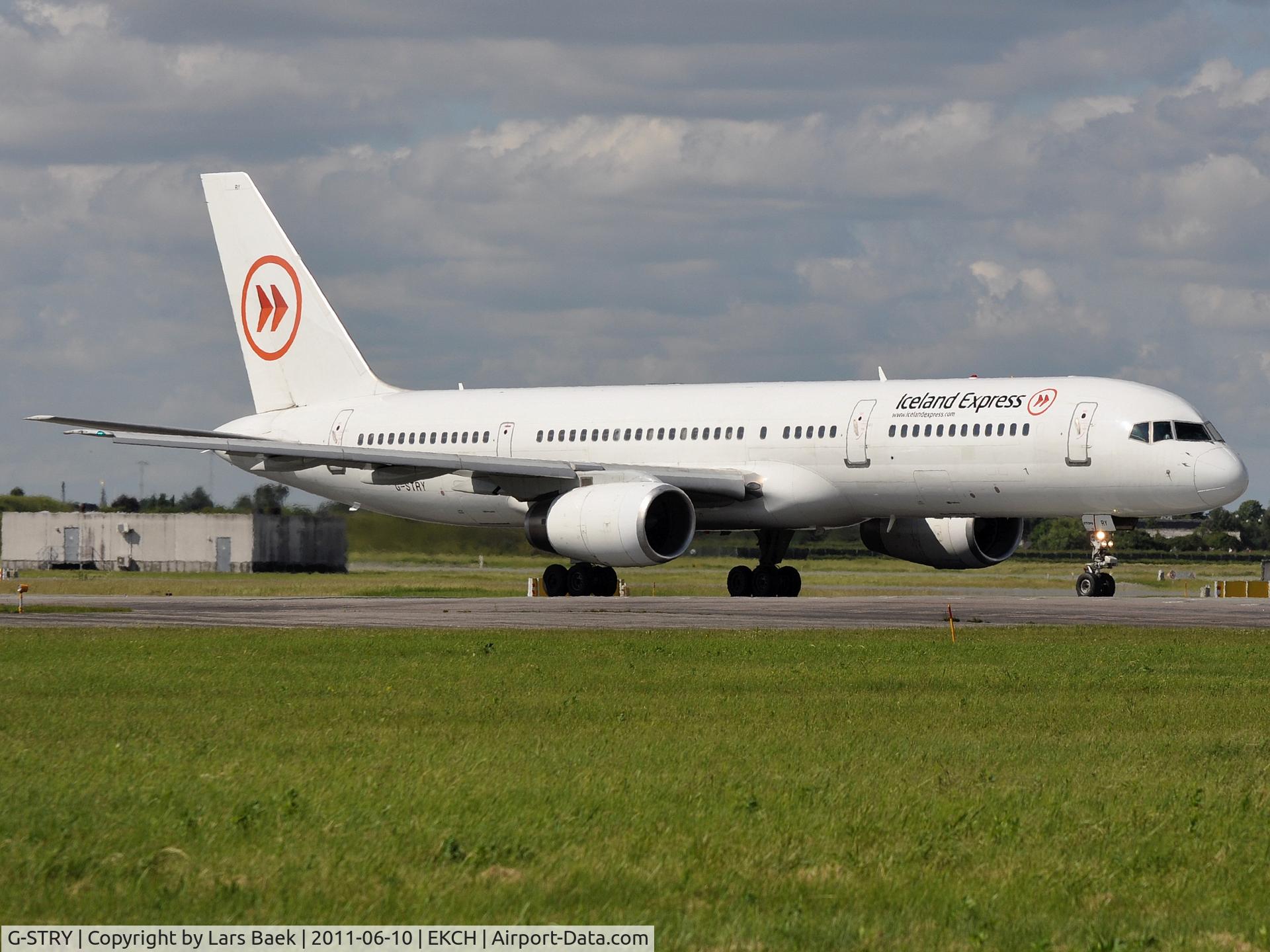 G-STRY, 1996 Boeing 757-28A C/N 28161, Waiting for take off