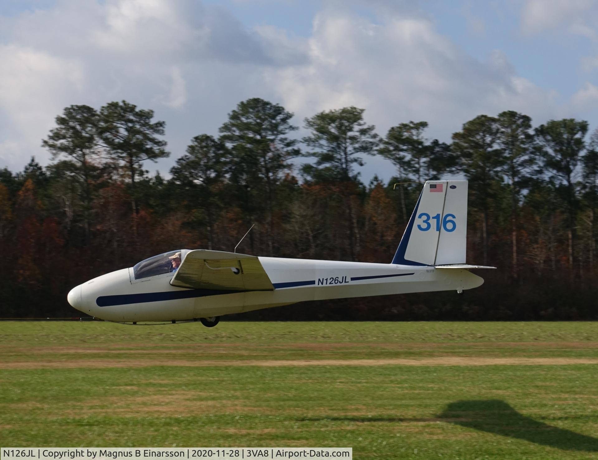 N126JL, 1965 Schweizer SGS 1-26B C/N 316, Take off at Garner airport VA