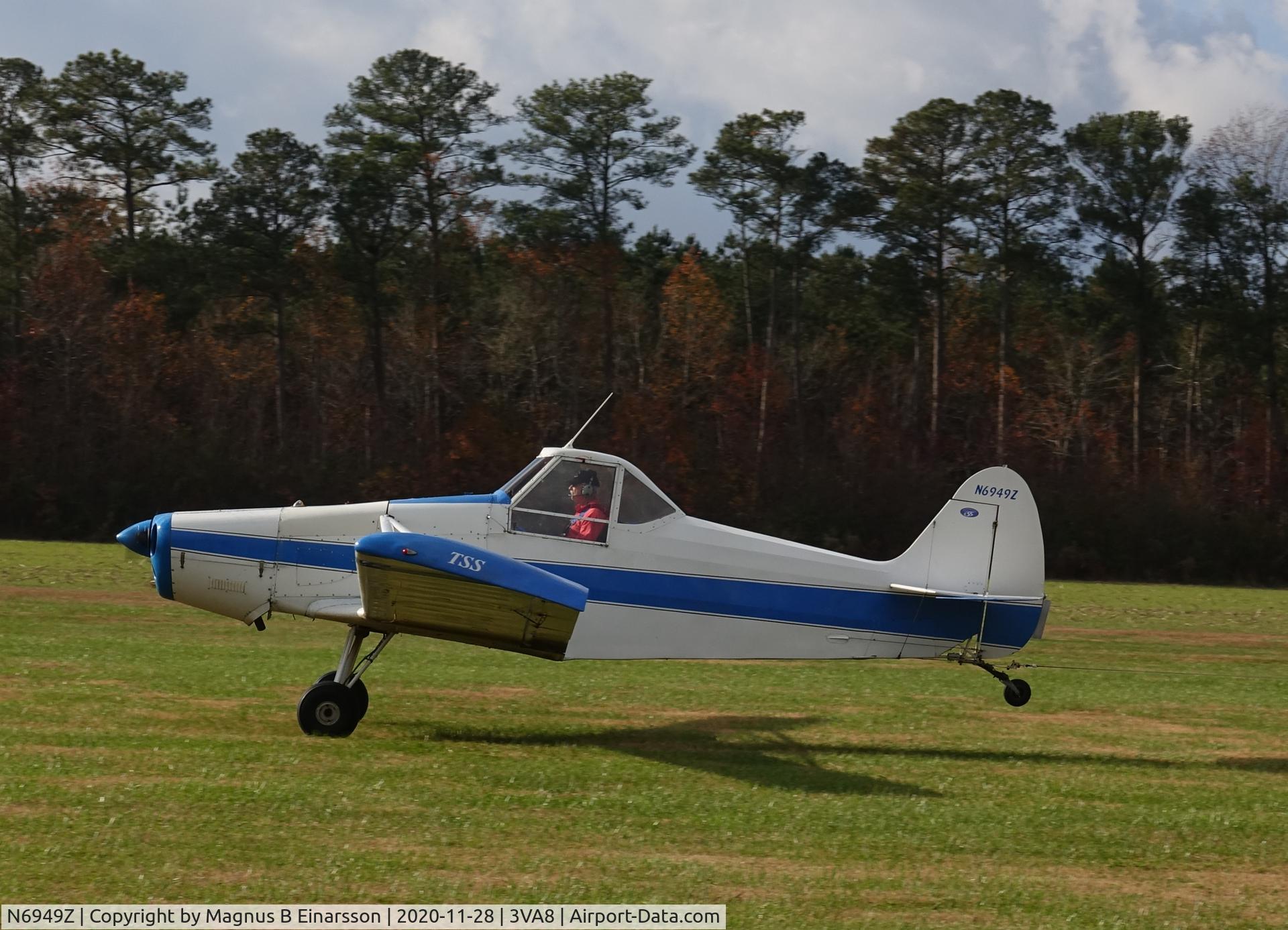 N6949Z, 1964 Piper PA-25-235 C/N 25-2696, Take off at Garner airport VA