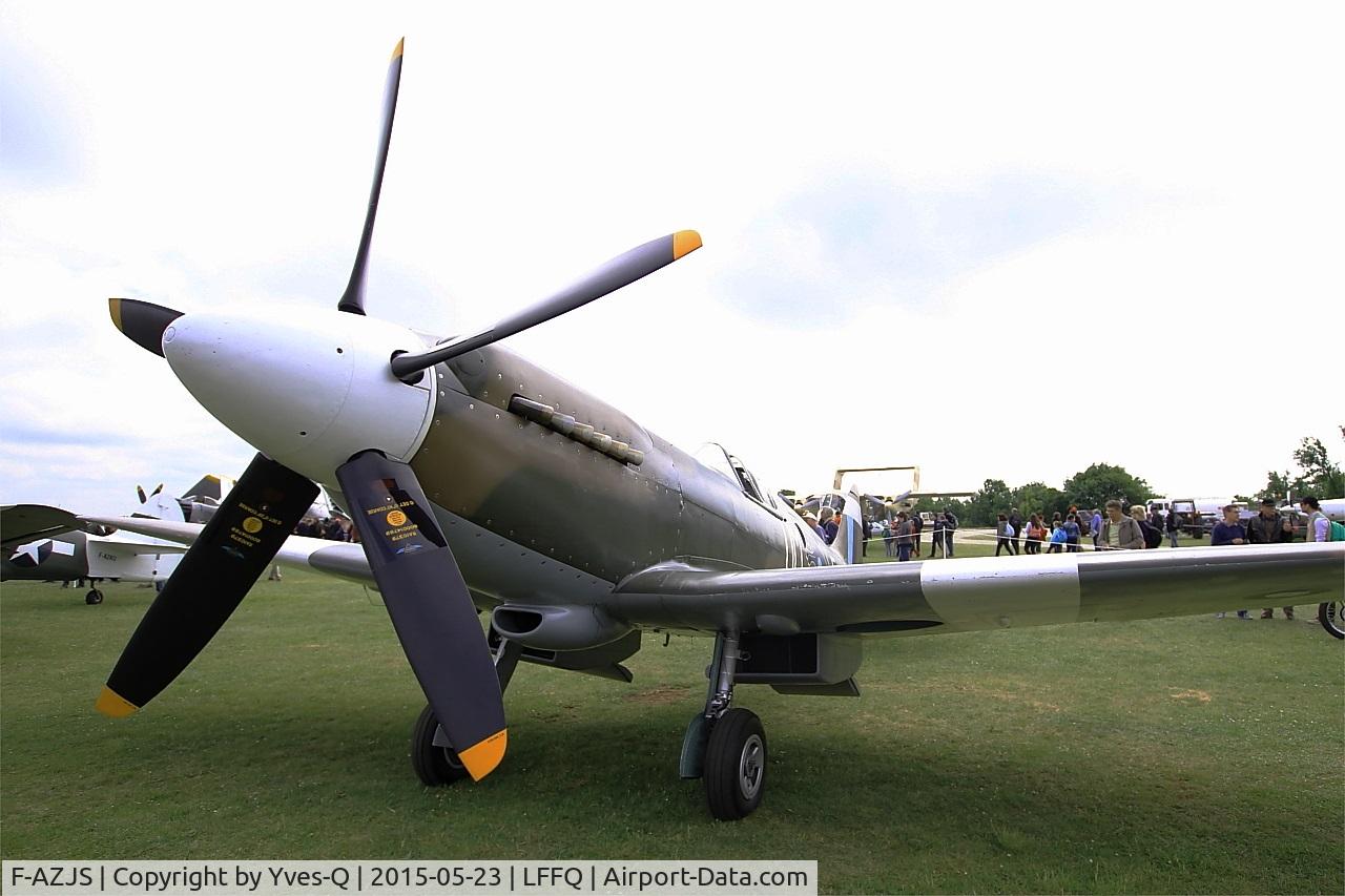F-AZJS, 1944 Supermarine 389 Spitfire PR.XIX C/N 6S/585110, Supermarine 389 Spitfire PR.XIX, Static display, La Ferté-Alais airfield (LFFQ) Air show 2015