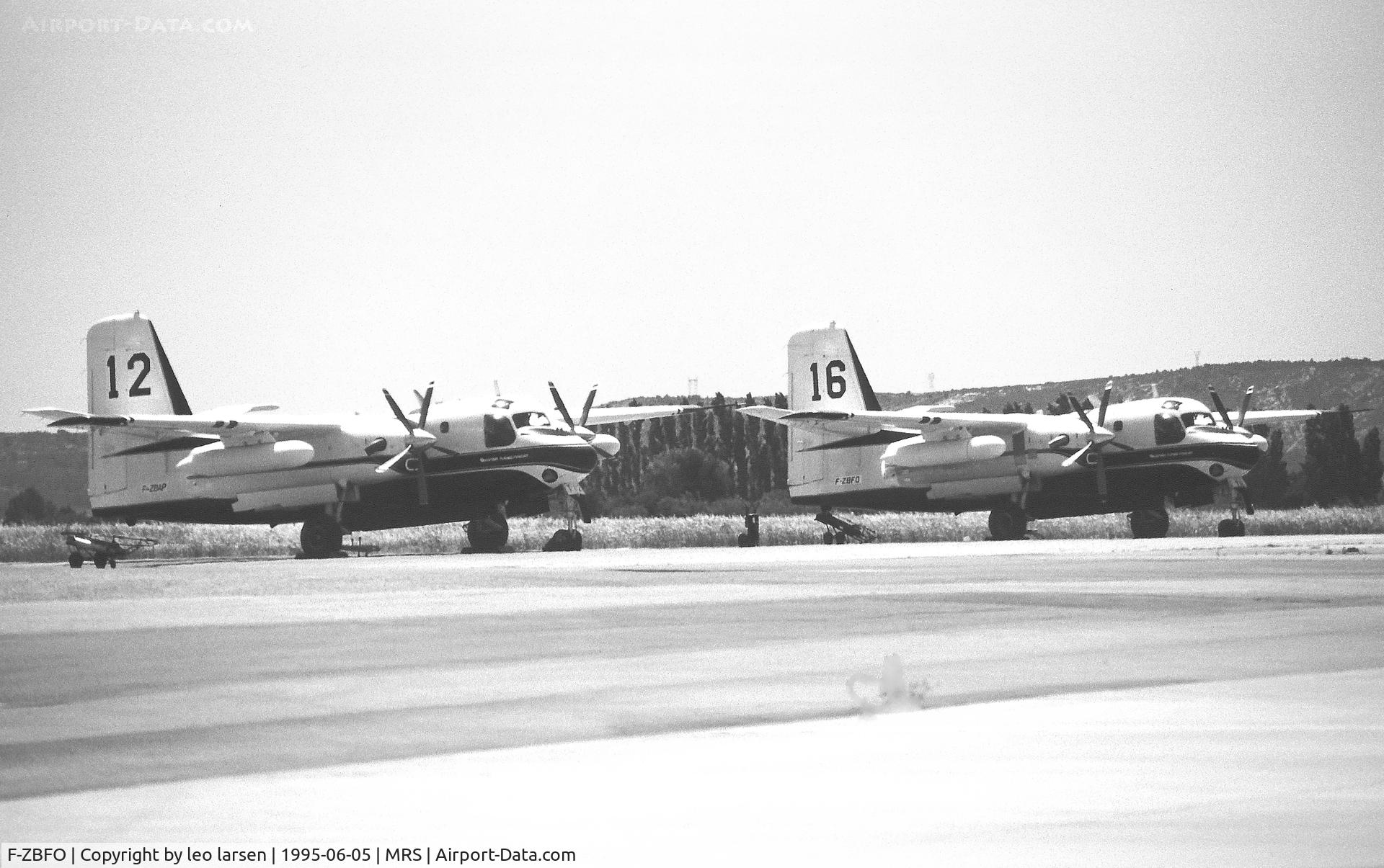 F-ZBFO, 1957 Grumman (Conair) S-2T Turbo Firecat (G-89) C/N 020 (136510 MSN 419), Marseille 5.6.1995.F-ZBFO aircraft to the right