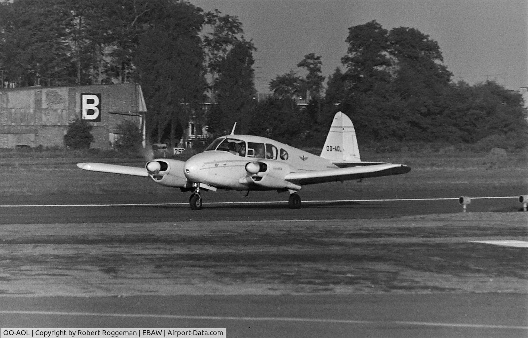OO-AOL, 1960 Piper PA-23-160 Apache C/N 23-1640, MID 1960's.