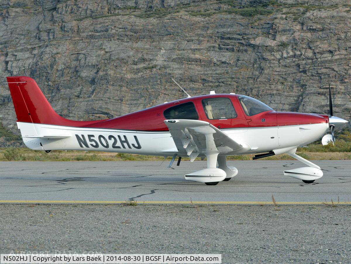 N502HJ, Cirrus SR20 C/N 2269, Parked on the apron