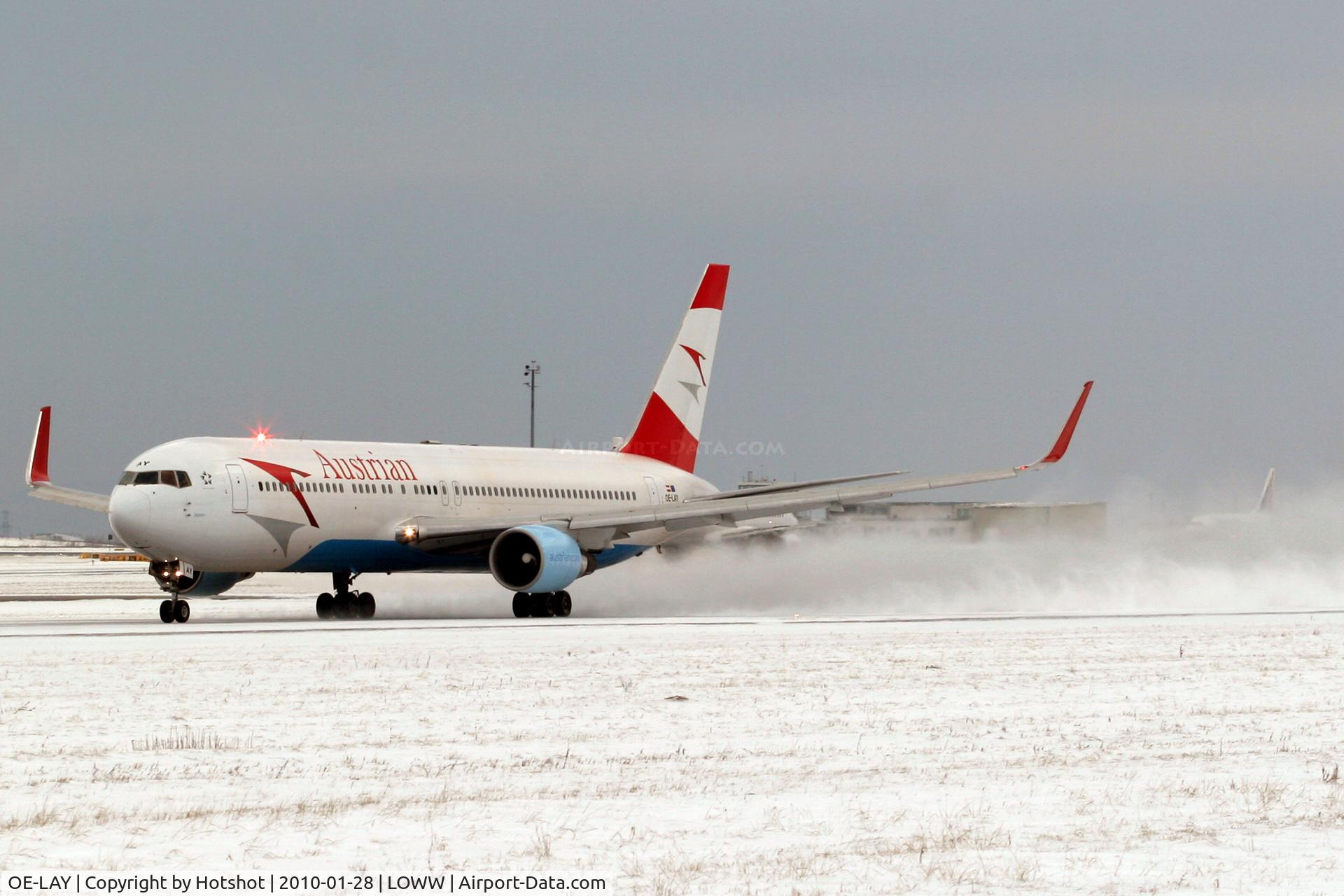 OE-LAY, 1998 Boeing 767-3Z9/ER C/N 29867, Departing from a snow-covered runway