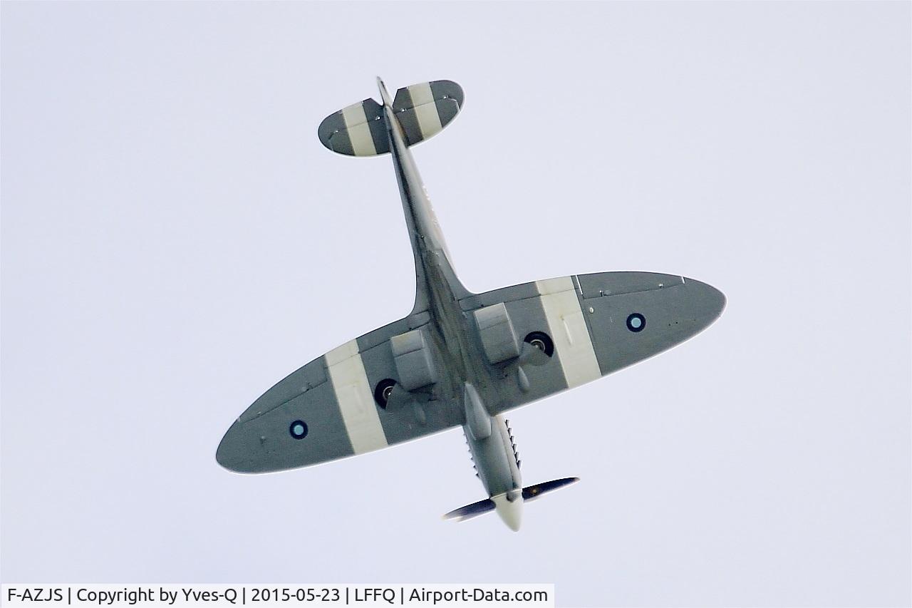 F-AZJS, 1944 Supermarine 389 Spitfire PR.XIX C/N 6S/585110, Supermarine 389 Spitfire PR.XIX, On display, La Ferté-Alais airfield (LFFQ) Air show 2015