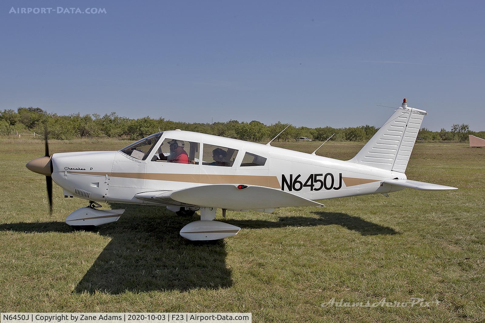 N6450J, 1968 Piper PA-28-180 C/N 28-4869, 2020 Ranger Antique Airfield Fly-In, Ranger, TX