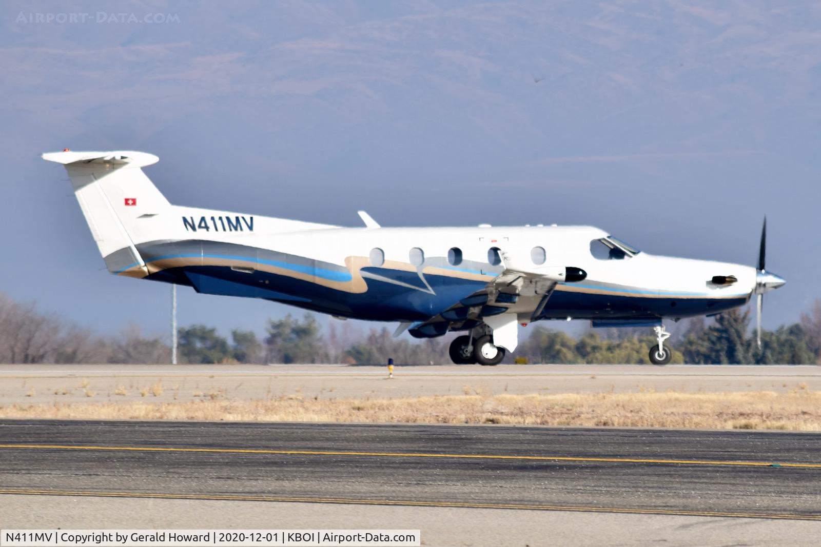 N411MV, 2000 Pilatus PC-12/45 C/N 344, On 10R.