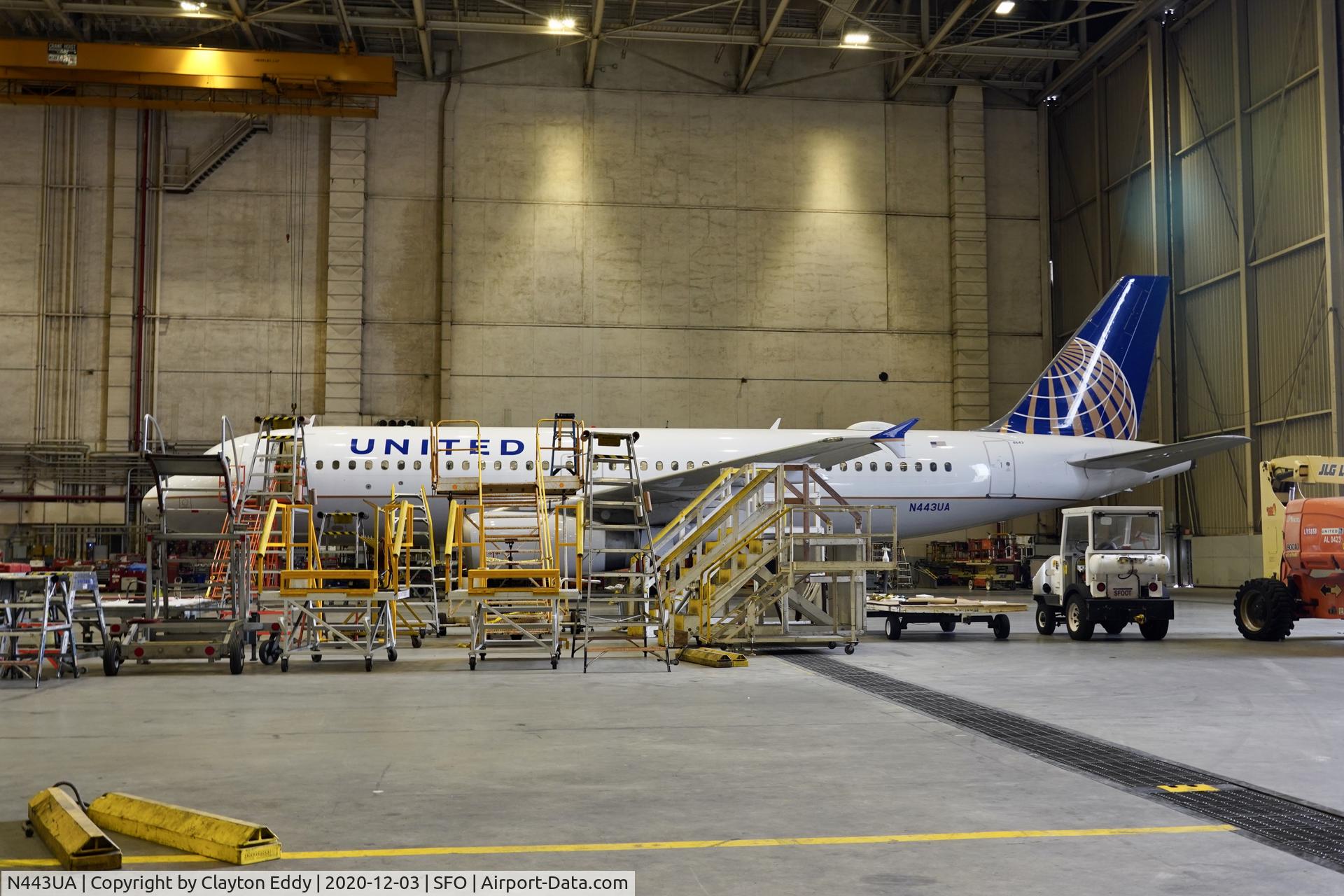 N443UA, 1998 Airbus A320-232 C/N 820, SFO 2020.