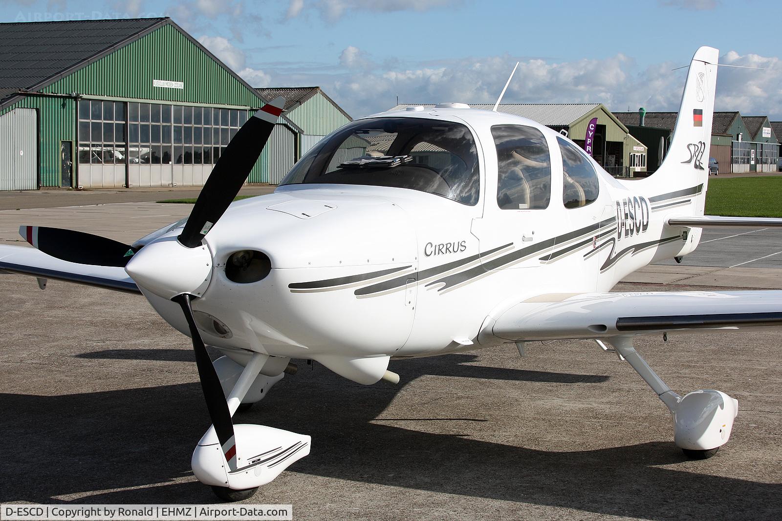 D-ESCD, 2004 Cirrus SR22 C/N 0801, at ehmz