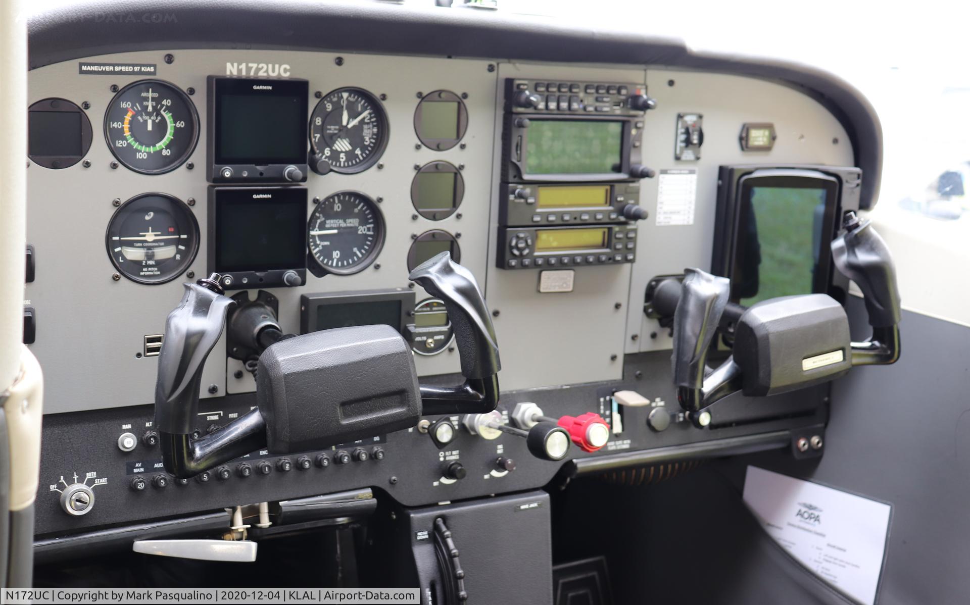 N172UC, 1978 Cessna 172N C/N 17271911, Cessna 172N