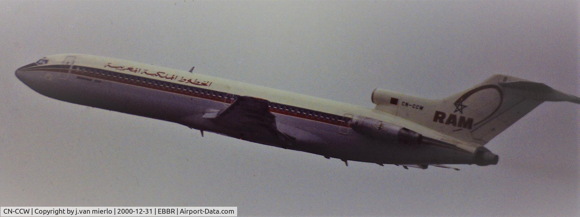 CN-CCW, 1975 Boeing 727-2B6 C/N 21068, T/O BRU 25R '90s scan from slide