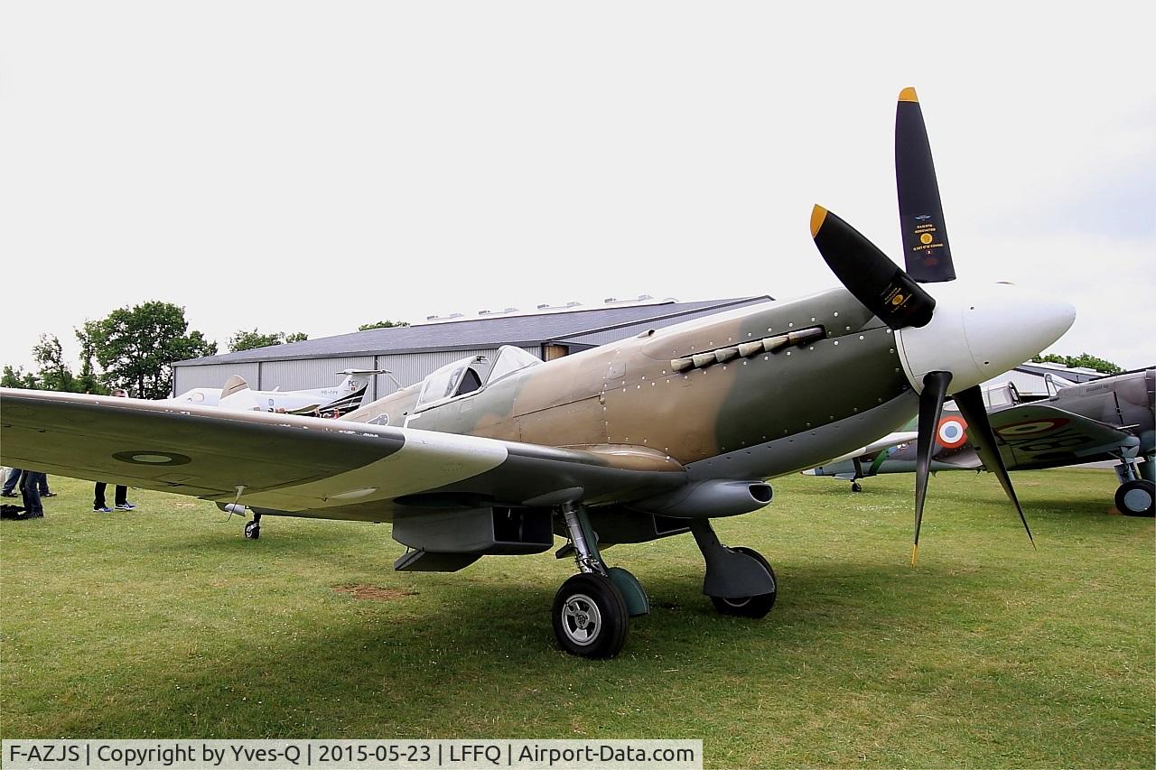 F-AZJS, 1944 Supermarine 389 Spitfire PR.XIX C/N 6S/585110, Supermarine 389 Spitfire PR.XIX, Static display, La Ferté-Alais airfield (LFFQ) Air show 2015