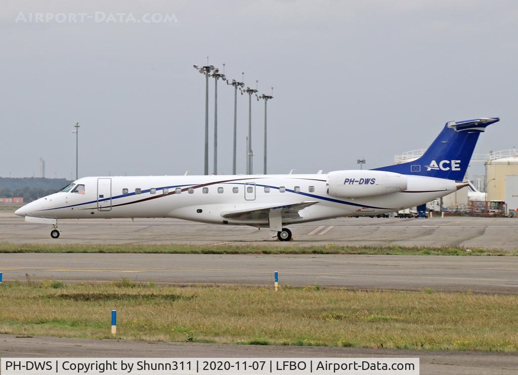 PH-DWS, 2000 Embraer ERJ-135LR (EMB-135LR) C/N 145343, Parked at the General Aviation area...