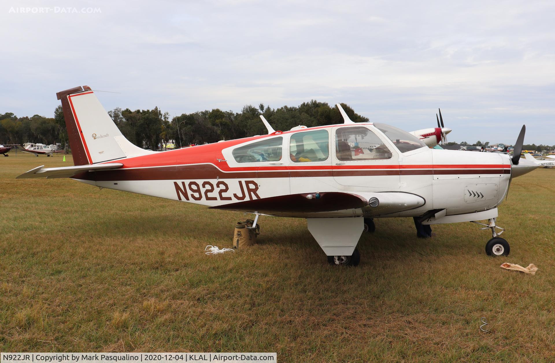 N922JR, 1962 Beech 35-B33 Debonair C/N CD-586, Beech B33