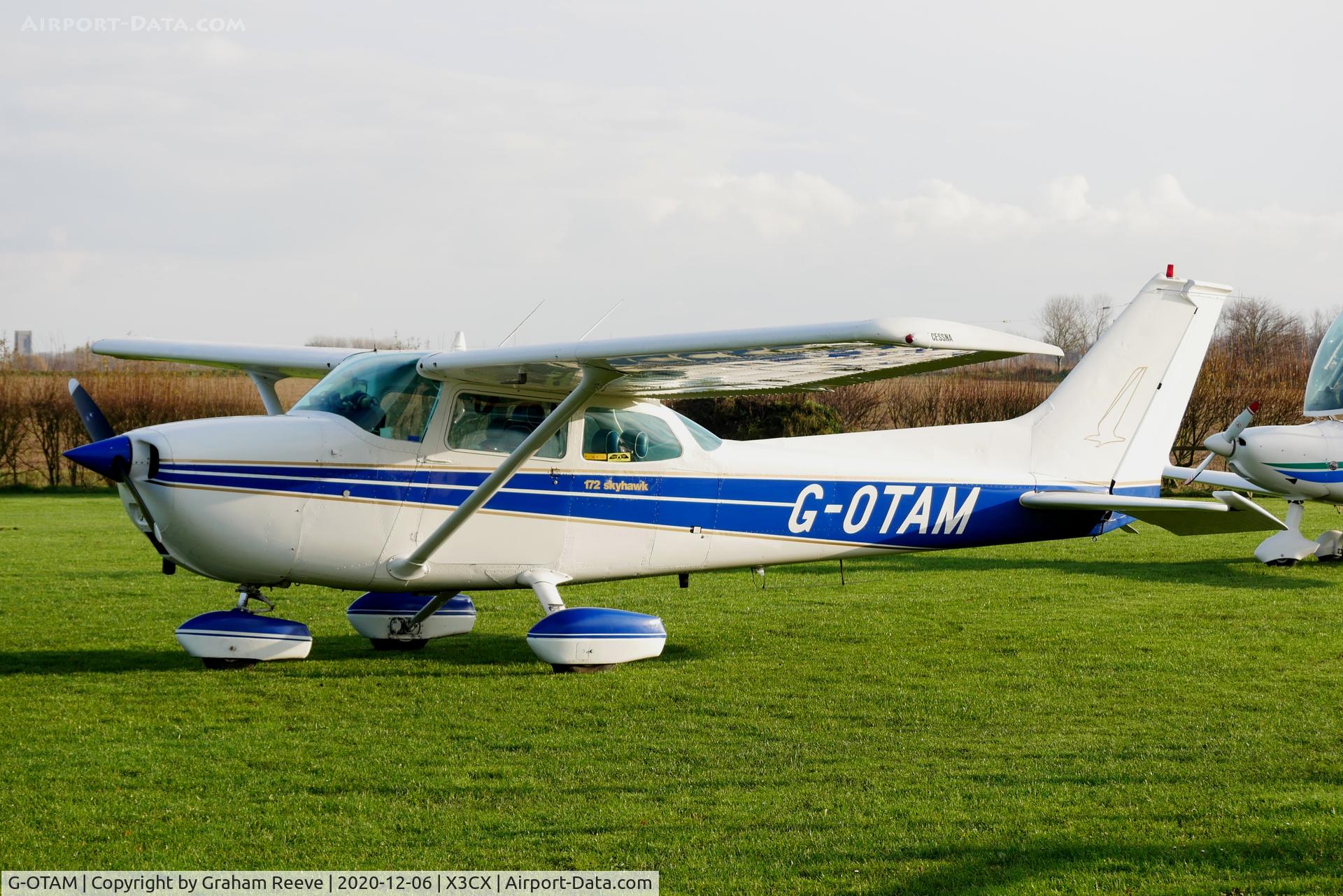 G-OTAM, 1974 Cessna 172M Skyhawk C/N 172-64098, Parked at Northrepps.