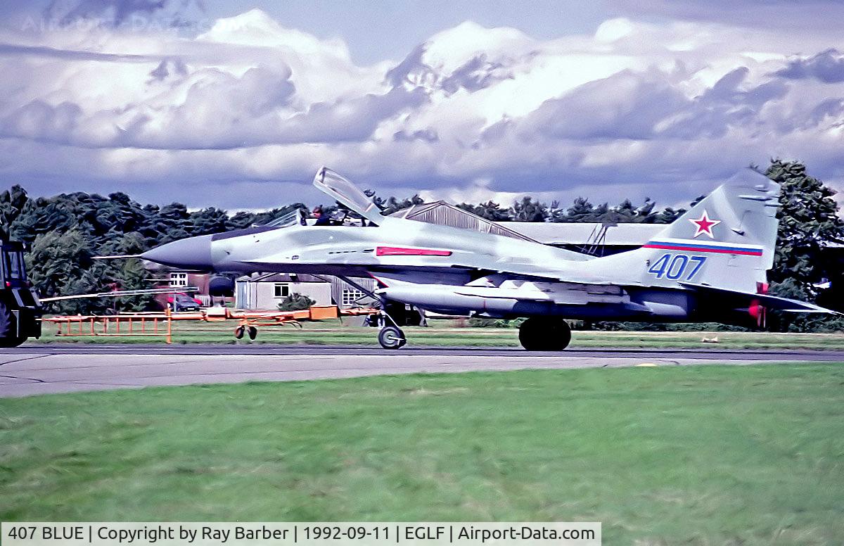 407 BLUE, 2000 Mikoyan-Gurevich MiG-29S C/N 2960507682, 407 Blue   Mikoyan-Gurevich MiG-29S Fulcrum [2960507682] (MiG-MAPO) Farnborough~G 11/09/1992
