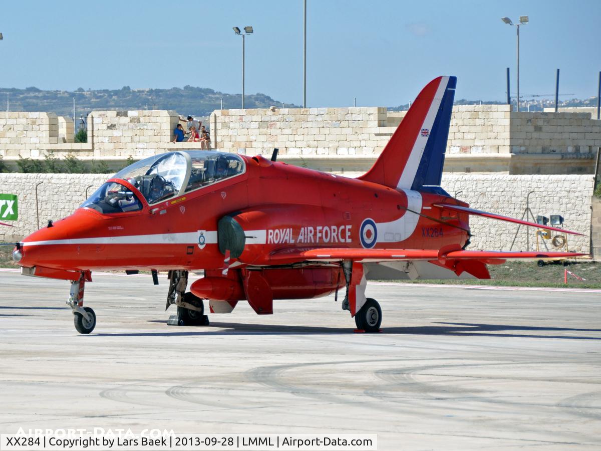 XX284, 1979 Hawker Siddeley Hawk T.1A C/N 110/312109, Malta Air Show 2013