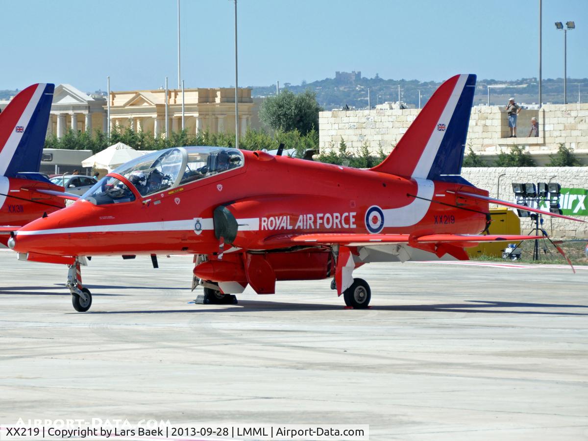XX219, 1978 Hawker Siddeley Hawk T.1A C/N 055/312055, Malta Air Show 2013