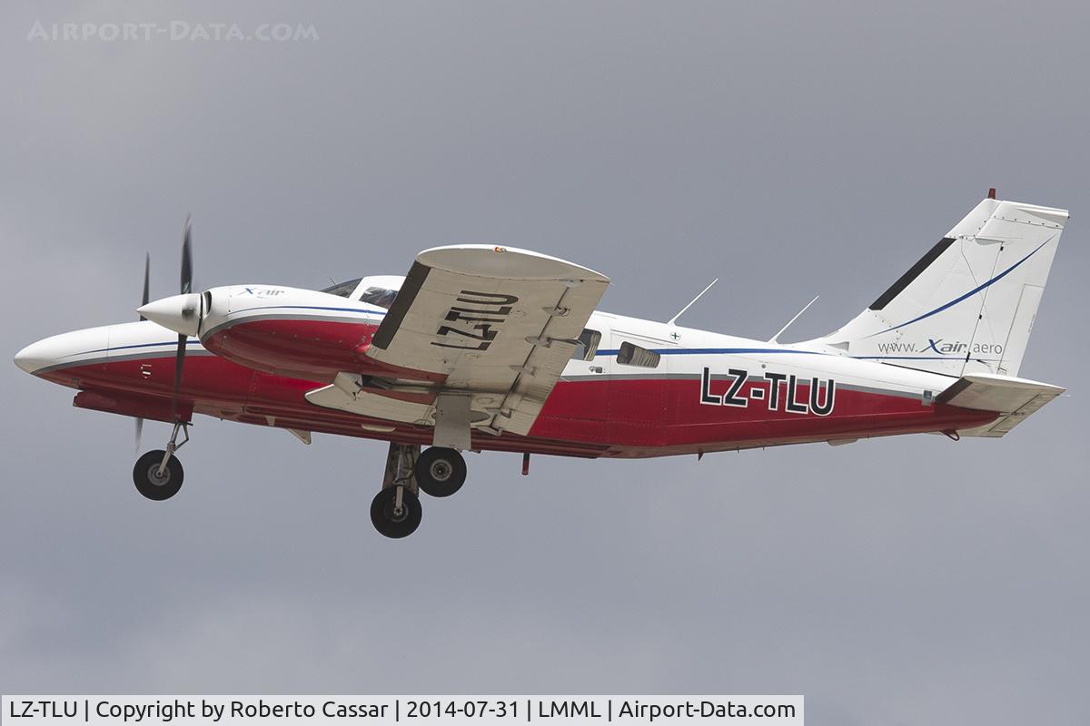 LZ-TLU, Piper PA-34-200T Seneca II C/N 34-8170041, Runway 31