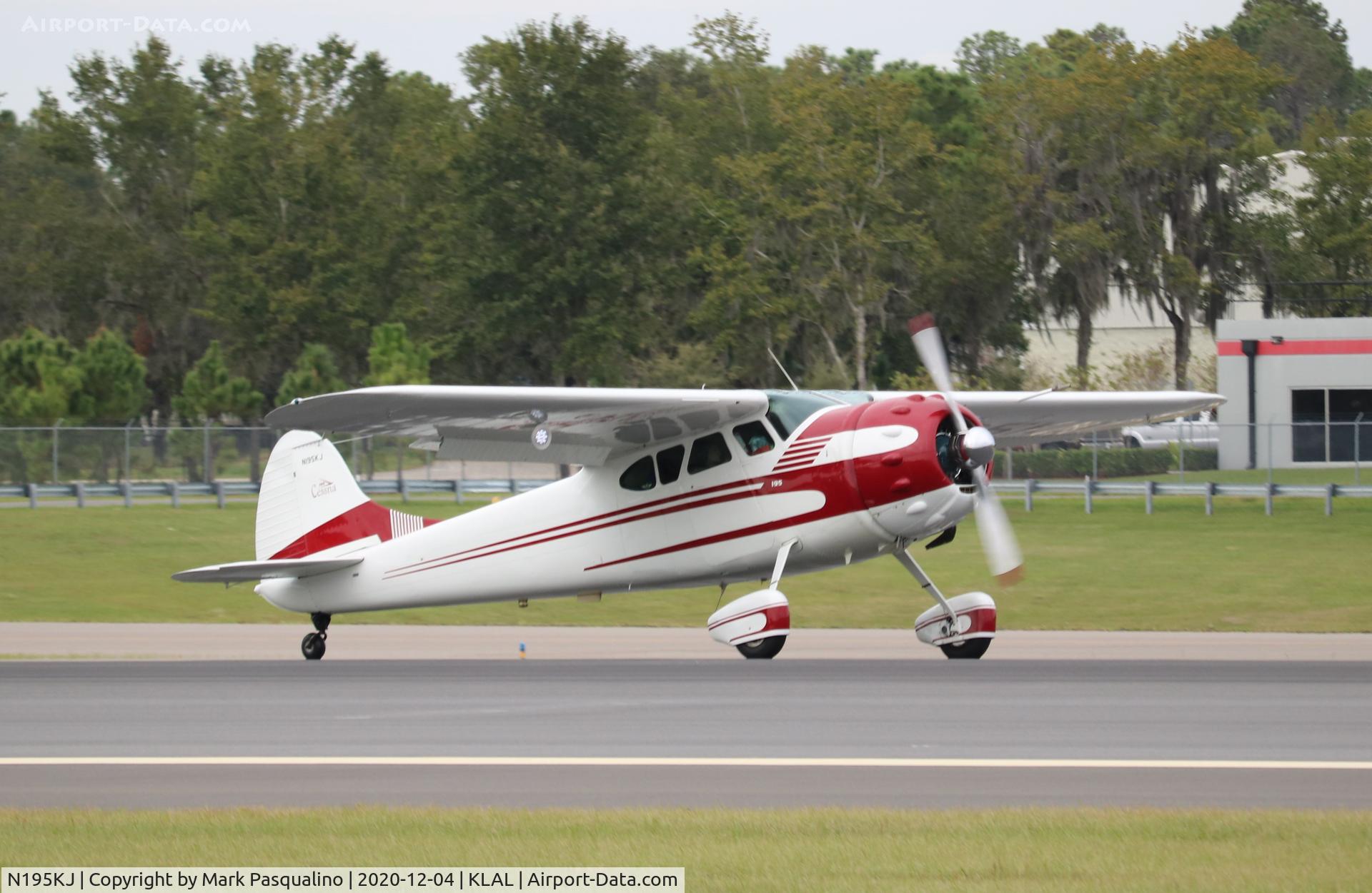 N195KJ, 1952 Cessna 195 C/N 7800, Cessna 195