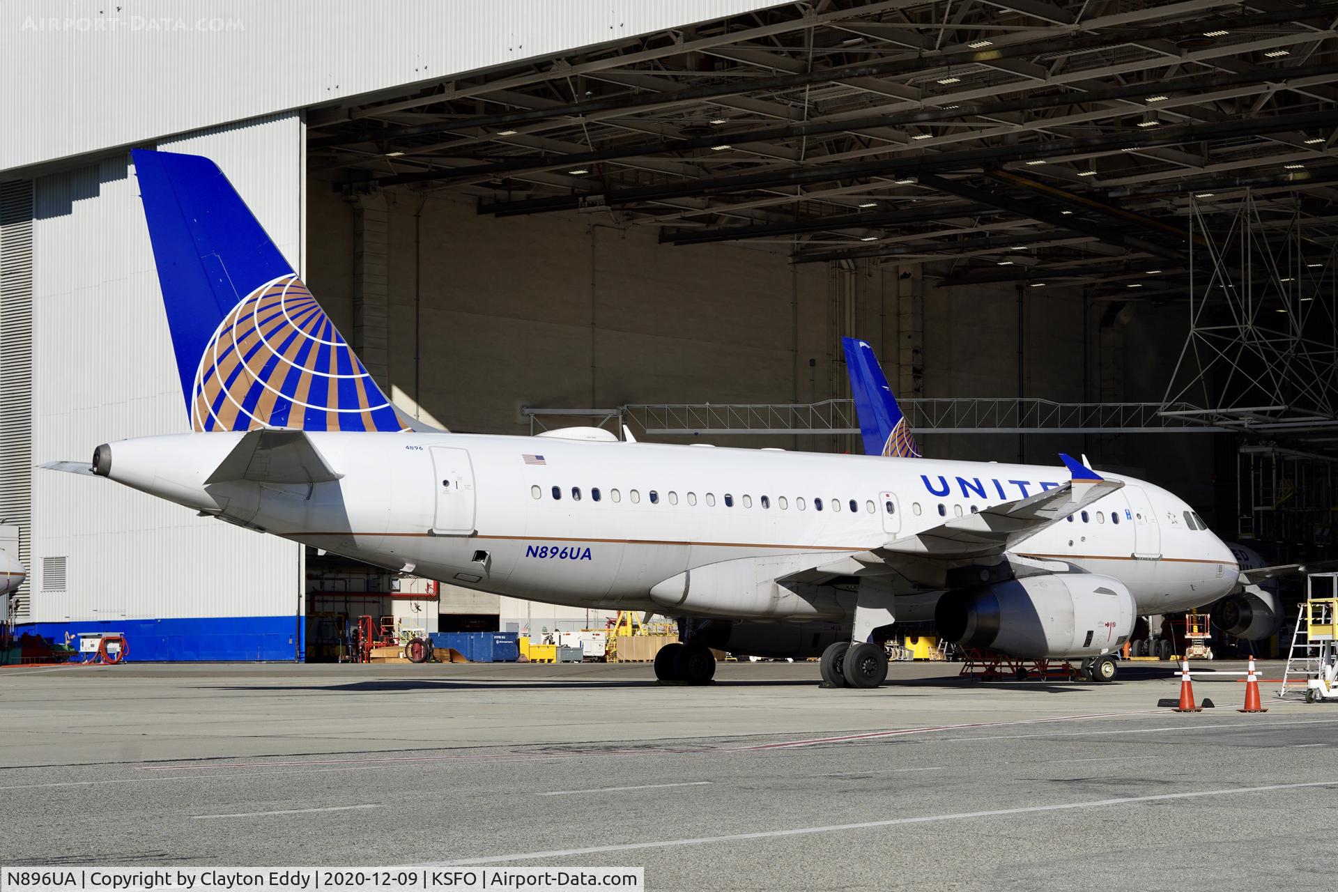 N896UA, 2007 Airbus A319-132 C/N 3144, SFO 2020.