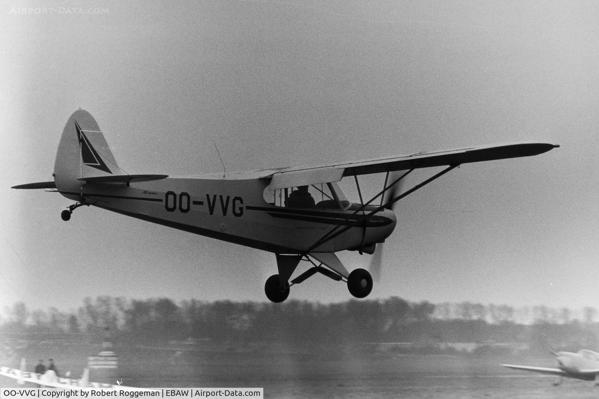 OO-VVG, Piper PA-18-150 Super Cub C/N 18-8332, 1964.