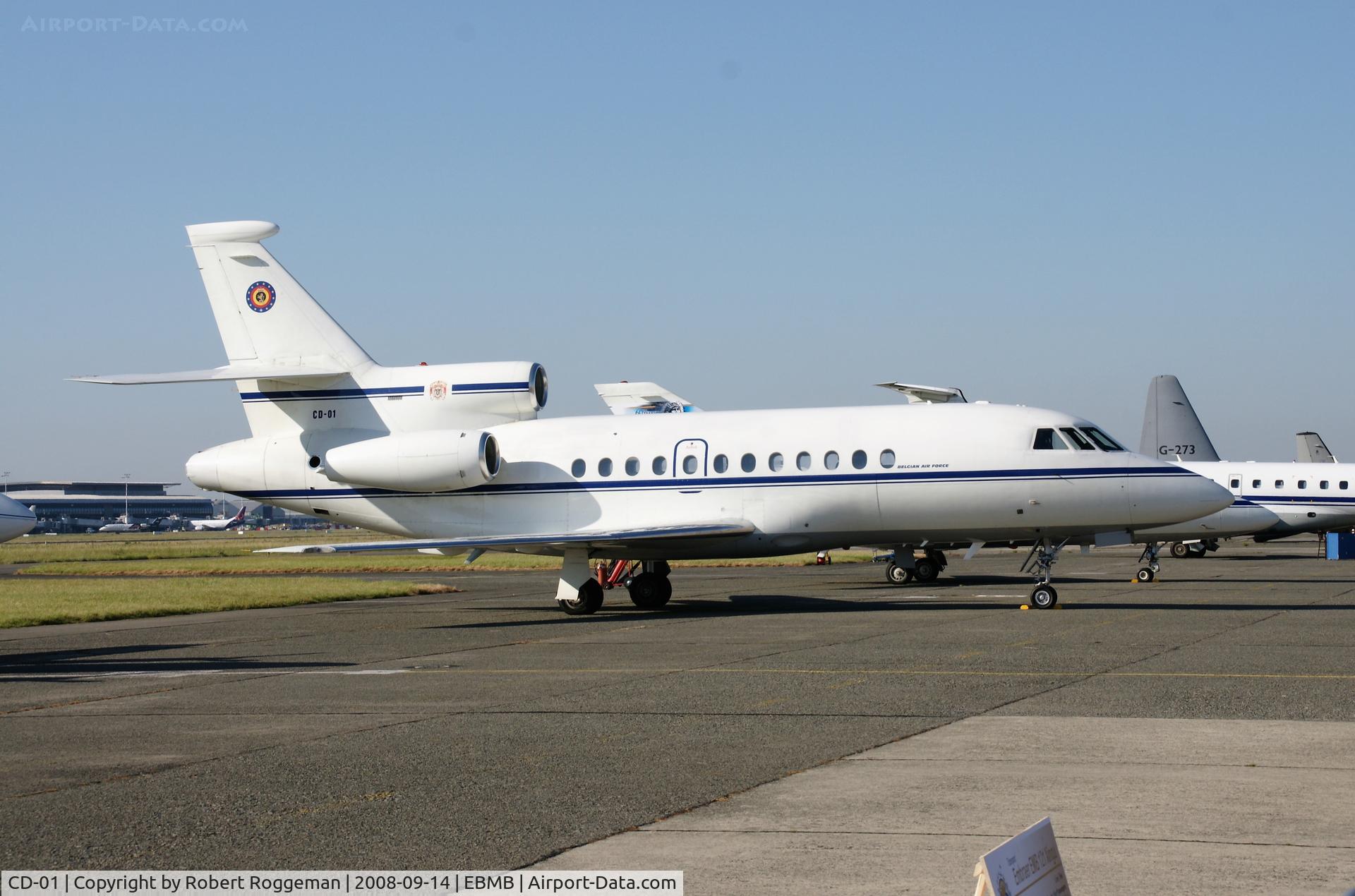 CD-01, 1991 Dassault Falcon 900B C/N 109, OPEN DAY.