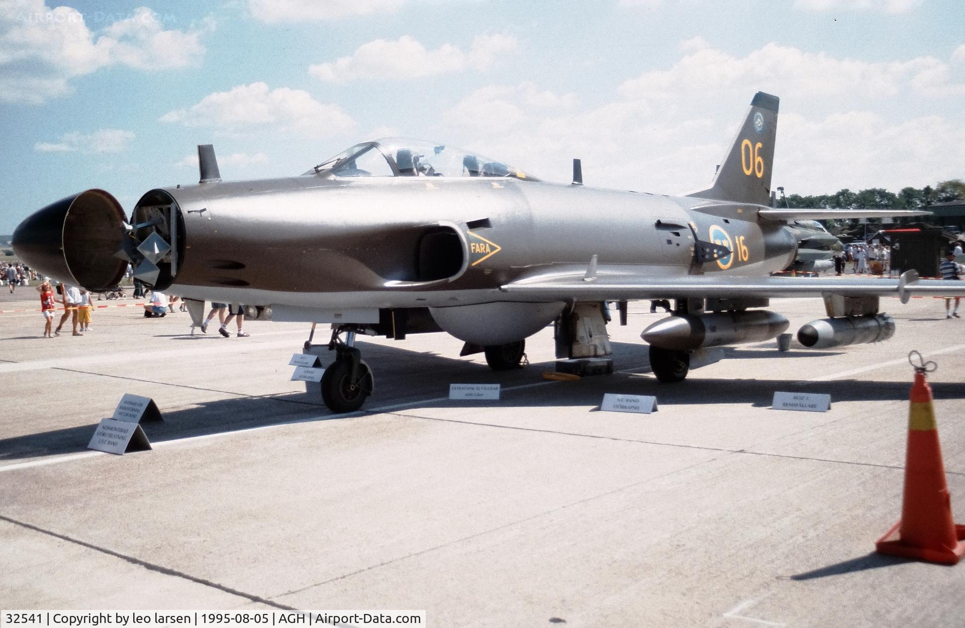 32541, 1959 Saab J-32E Lansen C/N 32541, Ängelholm F.10 5.8.1995