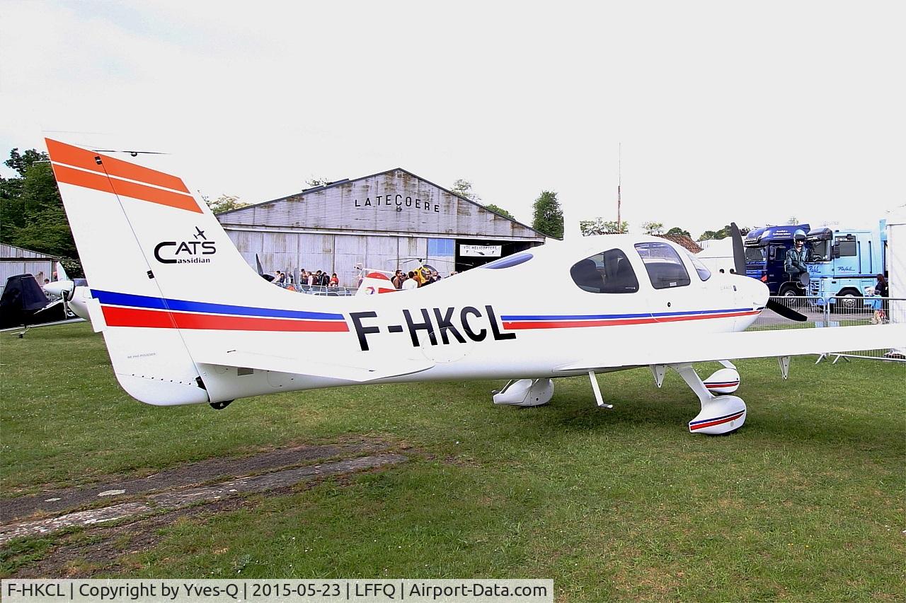 F-HKCL, 2012 Cirrus SR22 C/N 3877, Cirrus SR22, Static display, La Ferté-Alais airfield (LFFQ) Airshow 2015