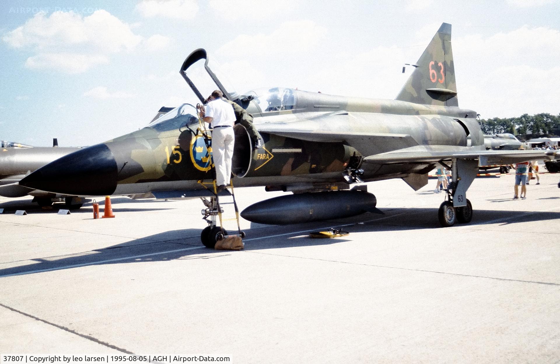 37807, 1973 Saab Sk-37 C/N 37807, Ängellholm 5.8.1995