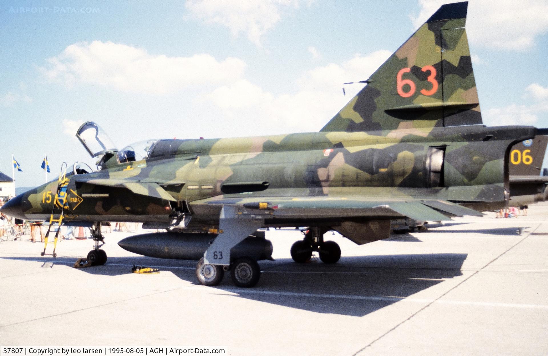 37807, 1973 Saab Sk-37 C/N 37807, Ängelholm F.10 5.8.1995