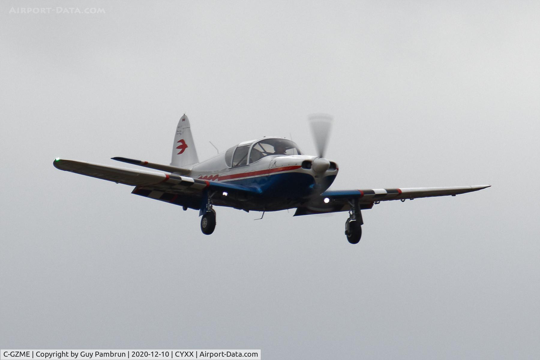 C-GZME, 1946 Globe GC-1B Swift C/N 1454, Landing on 01