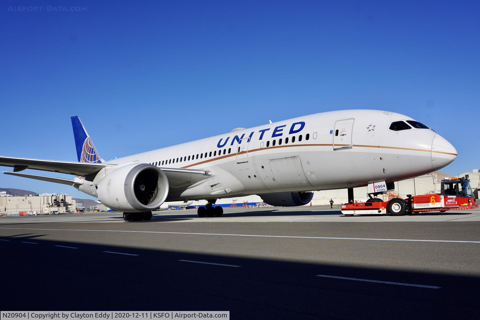 N20904, 2012 Boeing 787-8 Dreamliner C/N 34824, SFO 2020.