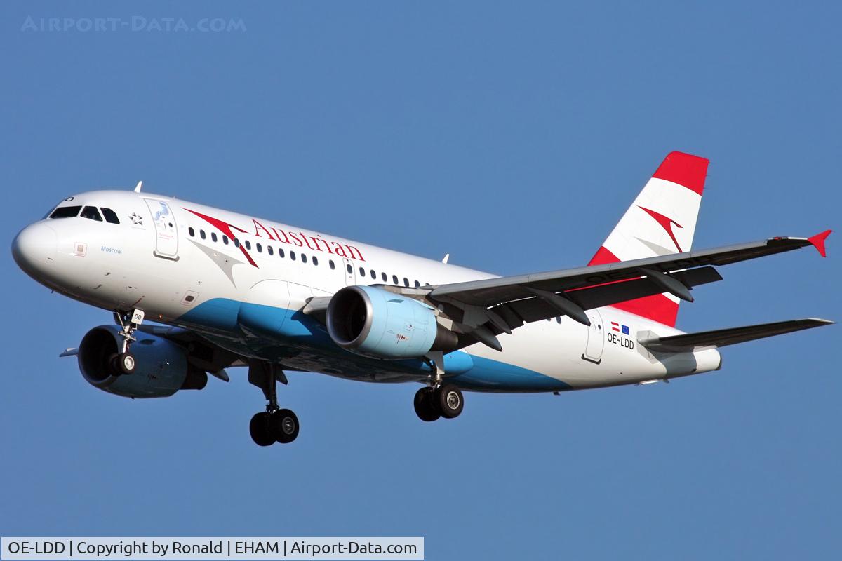 OE-LDD, 2005 Airbus A319-112 C/N 2416, at spl