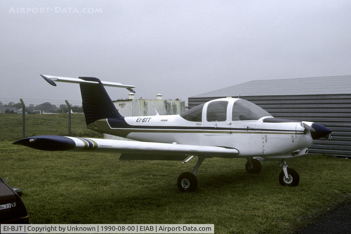 EI-BJT, Piper PA-38-112 Tomahawk C/N 38-78A0818, picture comes from a collection. Credit to the photographer.