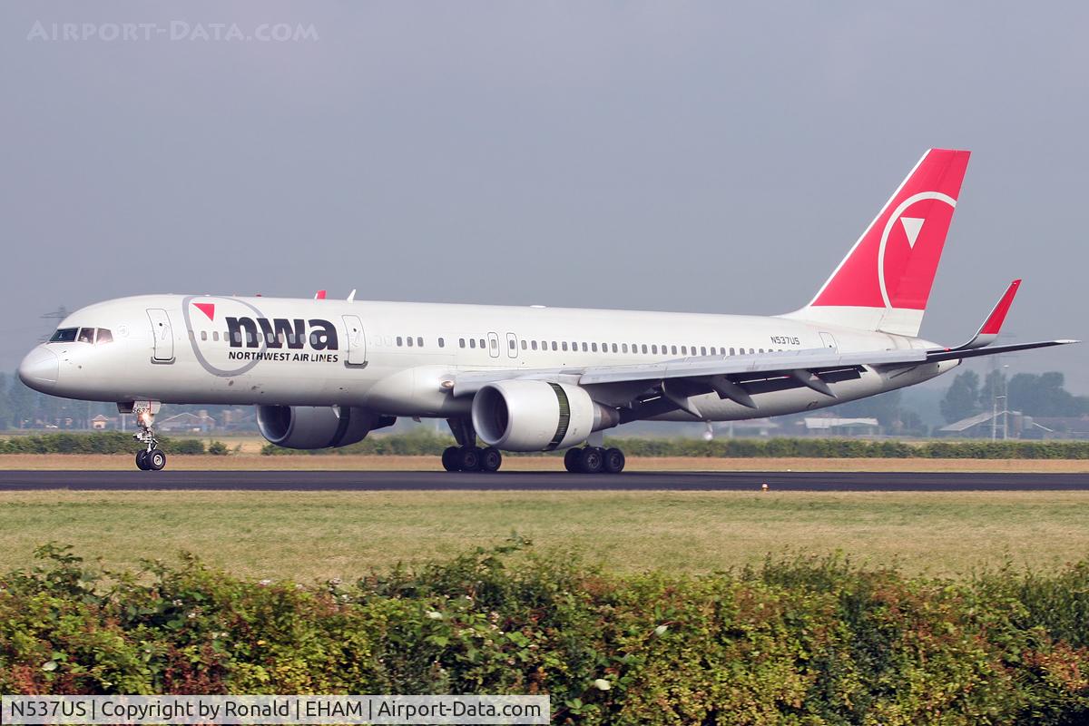 N537US, 1996 Boeing 757-251 C/N 26484, at spl