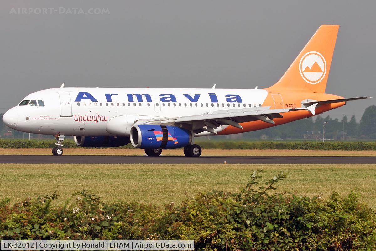 EK-32012, 2004 Airbus A319-132 C/N 2362, at spl