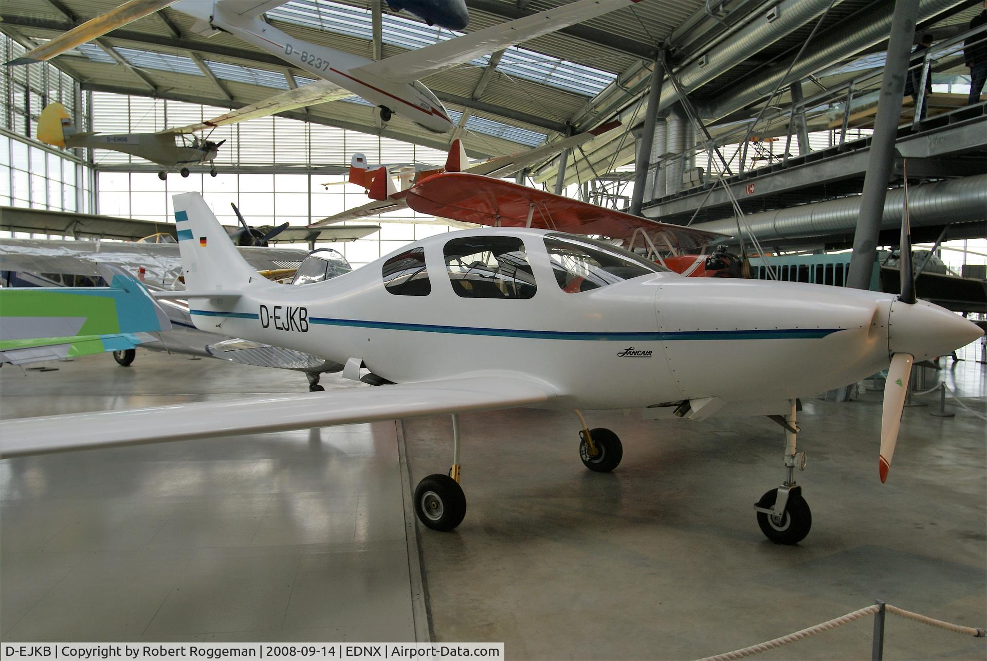 D-EJKB, Lancair IV C/N IV-00-20, OBERSCHLEISSHEIM.DEUTCHES MUSEUM.
