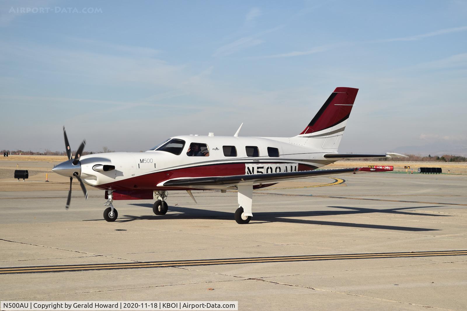 N500AU, 2019 Piper PA-46-500TP C/N 4697670, Taxiing to south GA ramp.