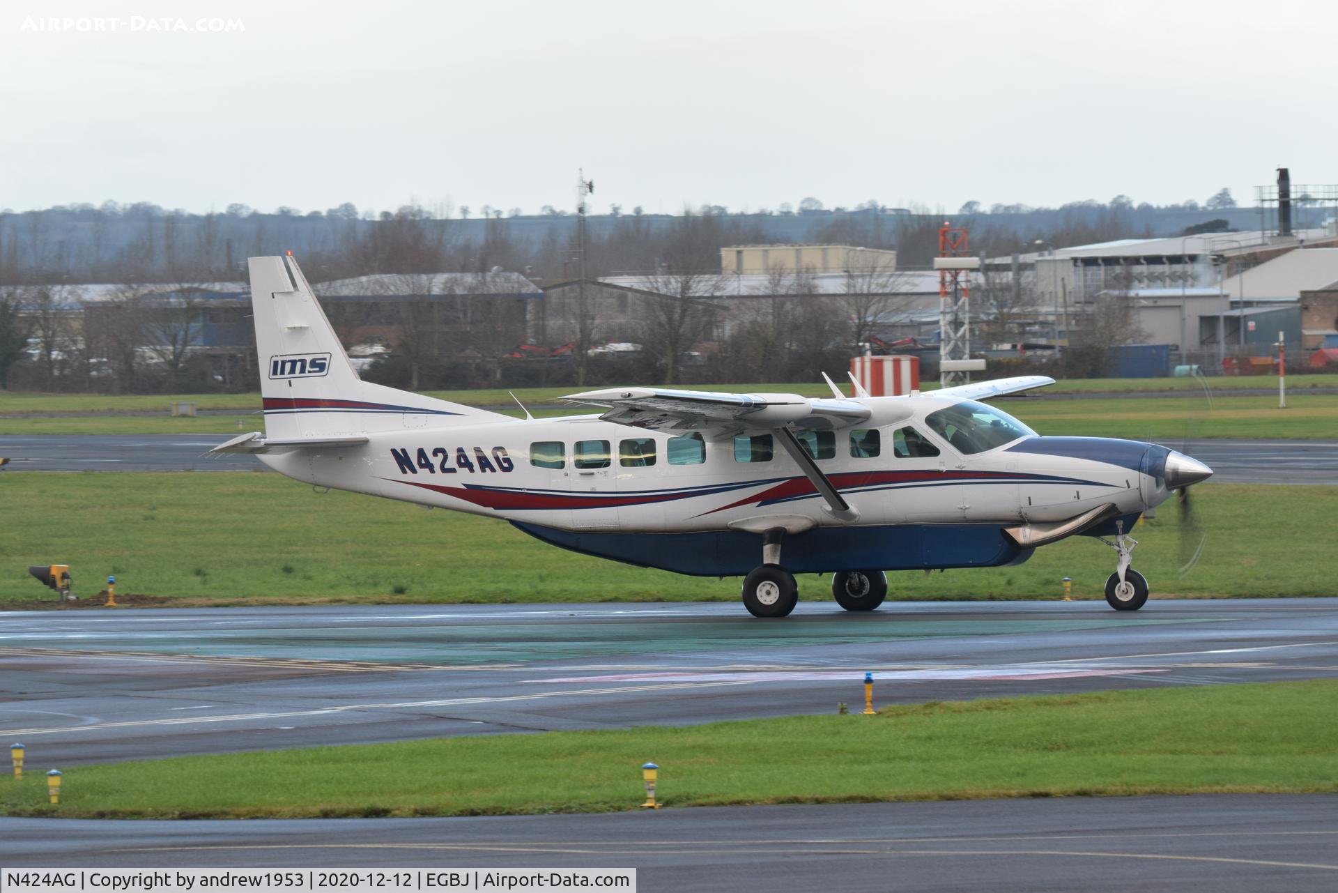 N424AG, 2008 Cessna 208B Grand Caravan C/N 208B2013, N424AG at Gloucestershire Airport.
