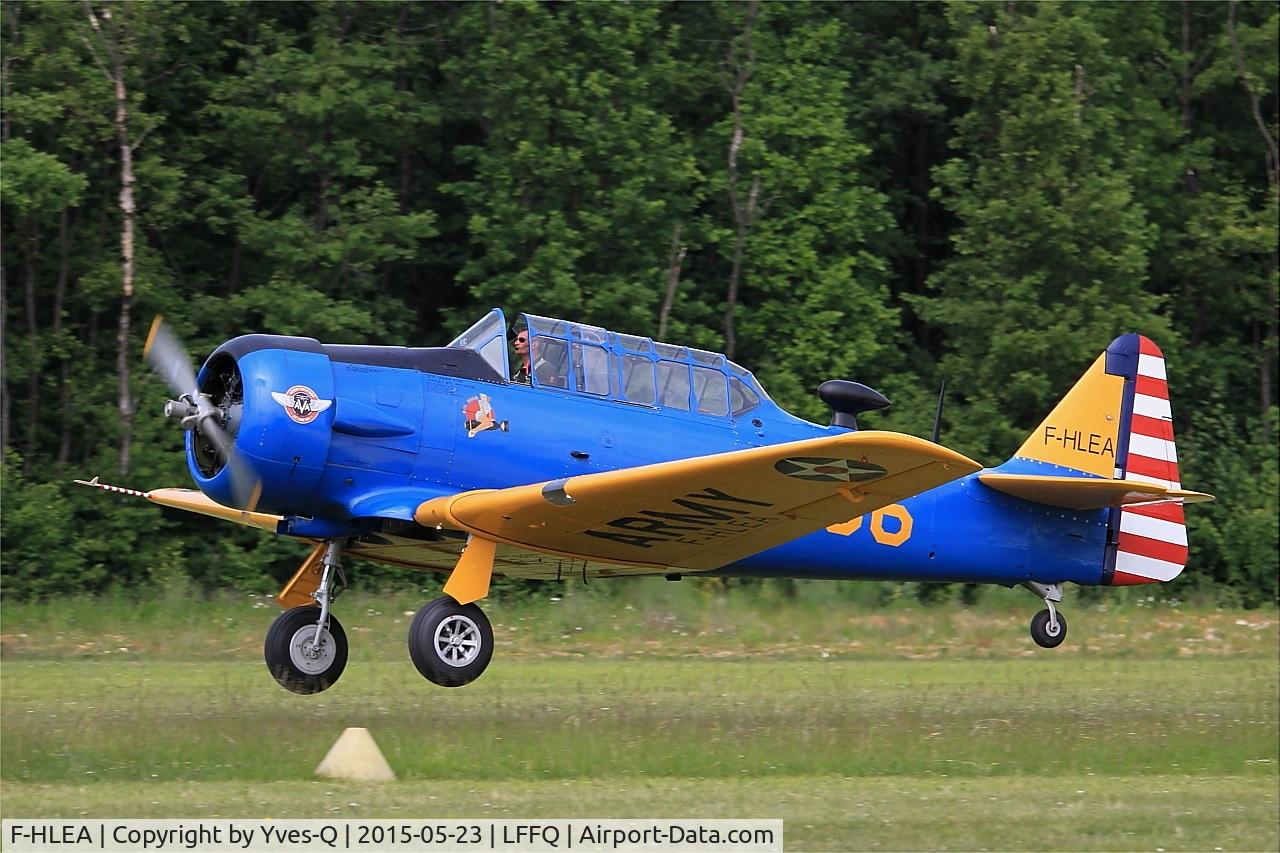 F-HLEA, North American T-6G Texan C/N 168-160, North American T-6G Texan, Take off, La Ferté-Alais airfield (LFFQ) Air show 2015